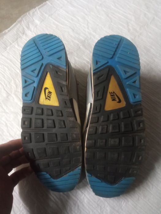 Кросовки найк аір макс