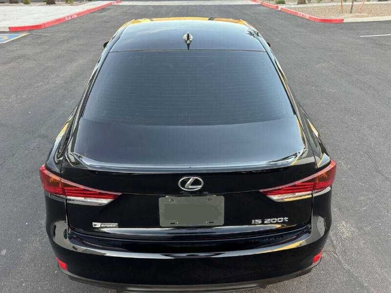 2017 Lexus IS 200t