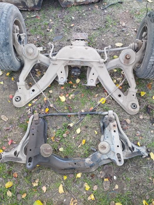 Продам підрамники на Опель омега а