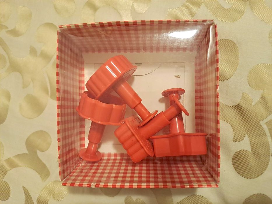 wykrojniki-stemple do ciastek