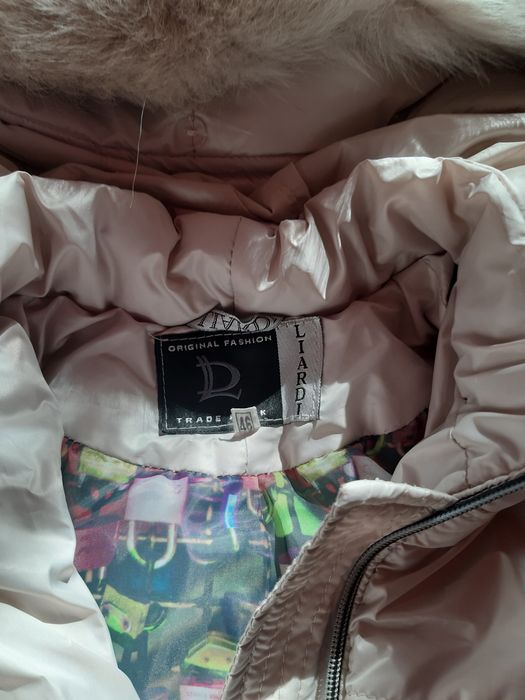 Продам женскую зимнюю куртку