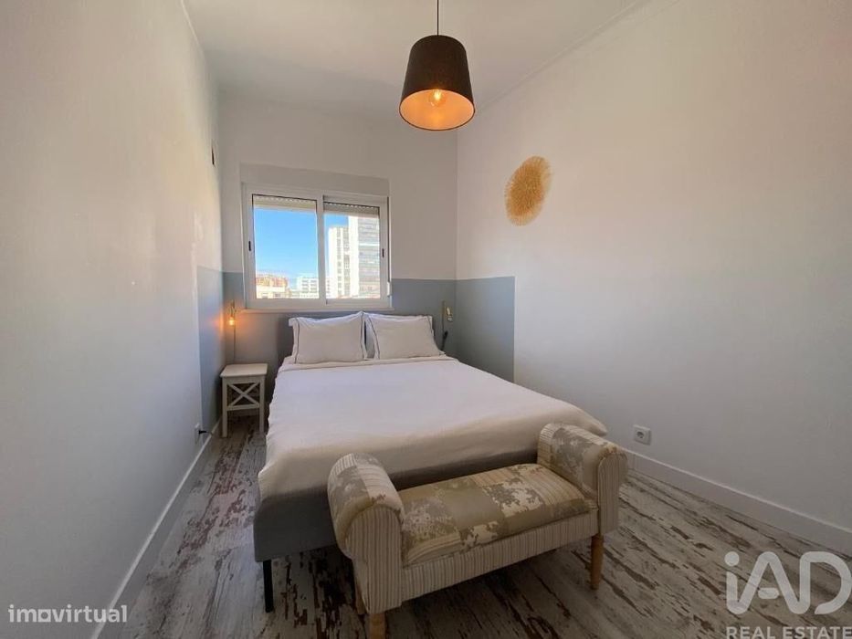 Apartamento T2 em São Sebastião