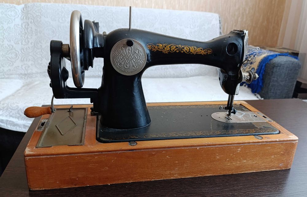 Швейная машинка ПМЗ имени Калинина: 600 грн. - Швейные машины и