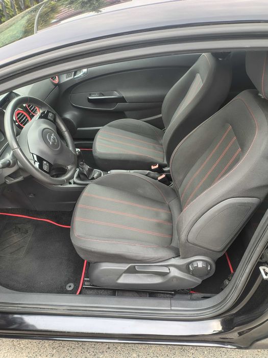 Opel Corsa 1.4 benzyna, color edition