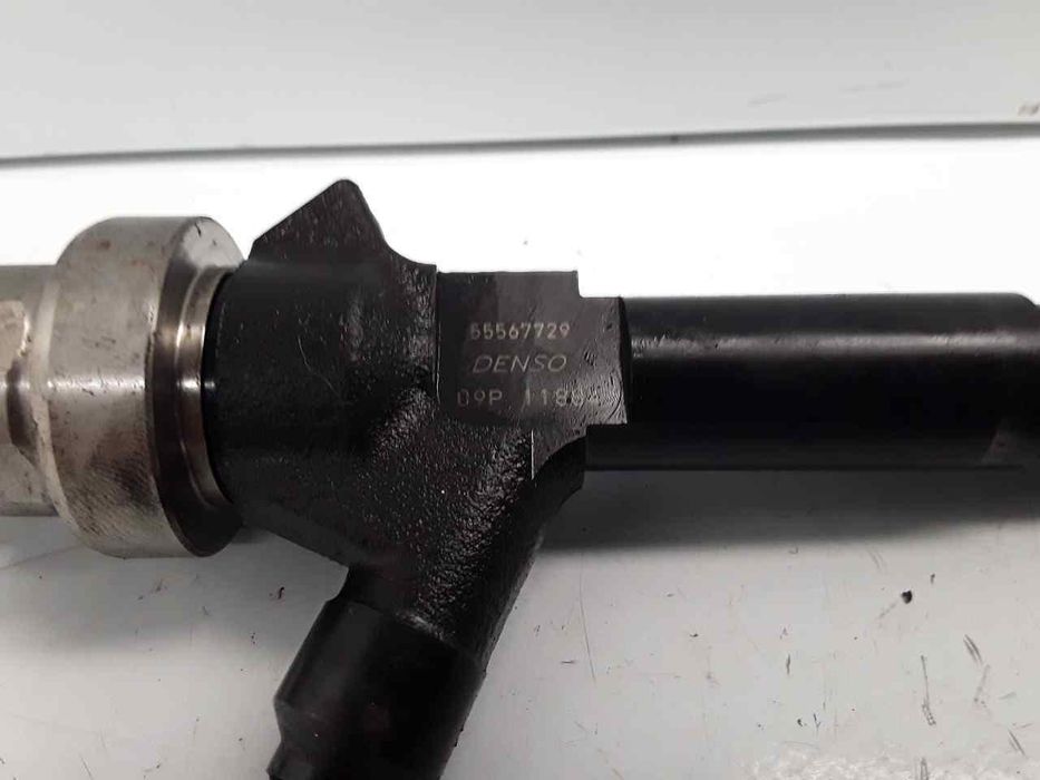 Injetor Opel Astra J Berlina 5P