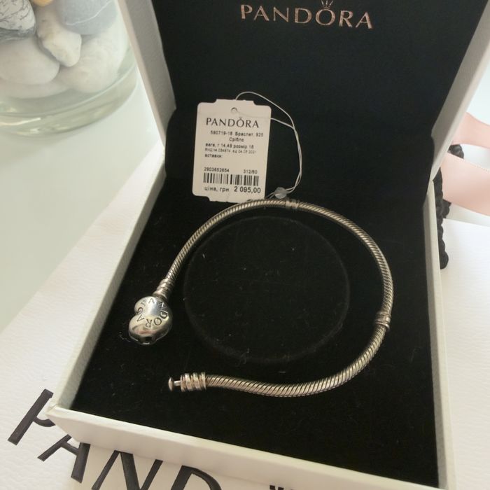 Продам браслет Pandora