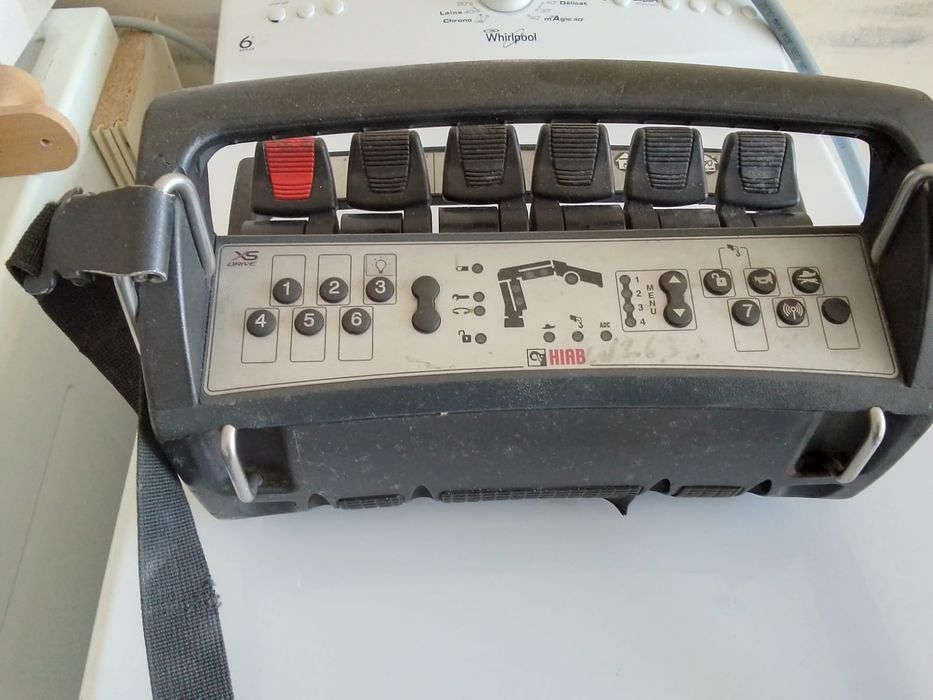 Grua Hiab xs 111 radio comando