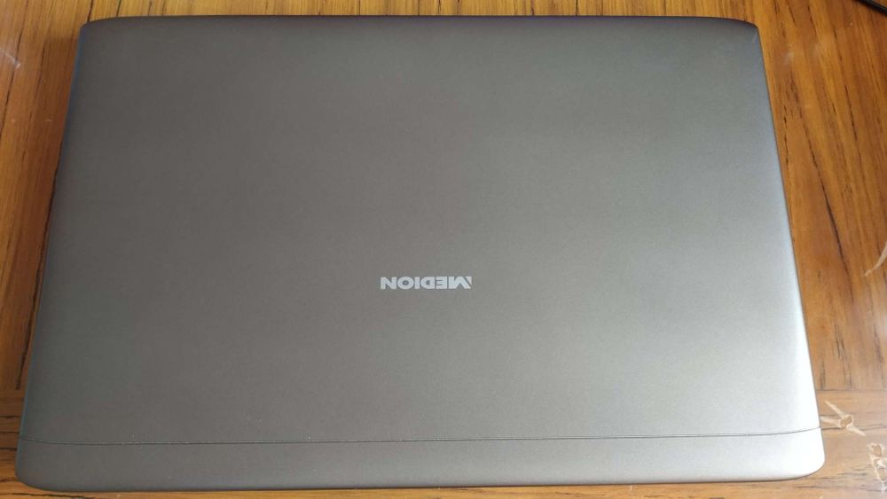 Laptop Medion Akoya P7639. Windows 10 Home