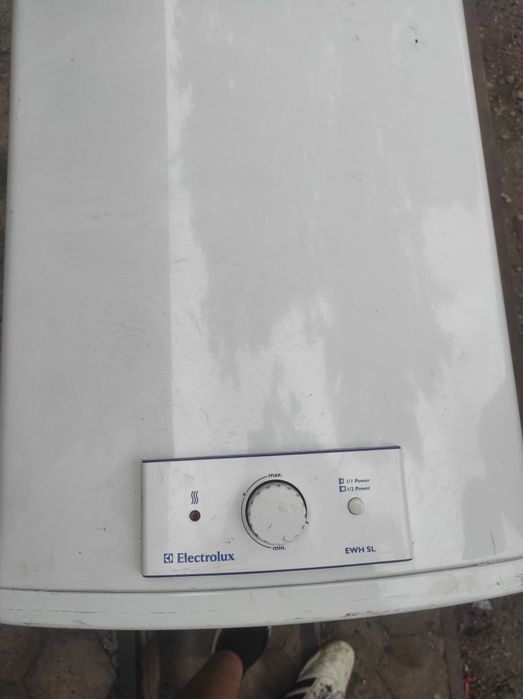 Бойлер 150л Electrolux
