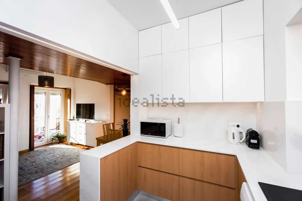 Apartamento com 2 quartos e 1 casa de banho