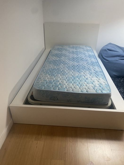 Quarto completo de rapaz