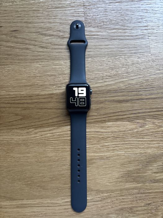 Годинник Apple watch 3