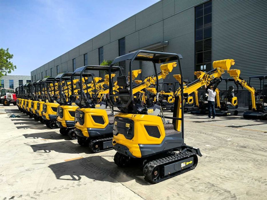 mini giratória com manobrador para aluguer