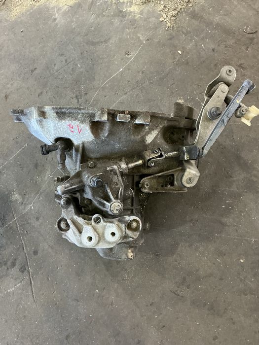 Caixa de velocidade opel corsa C 1.2 16v ano 2003