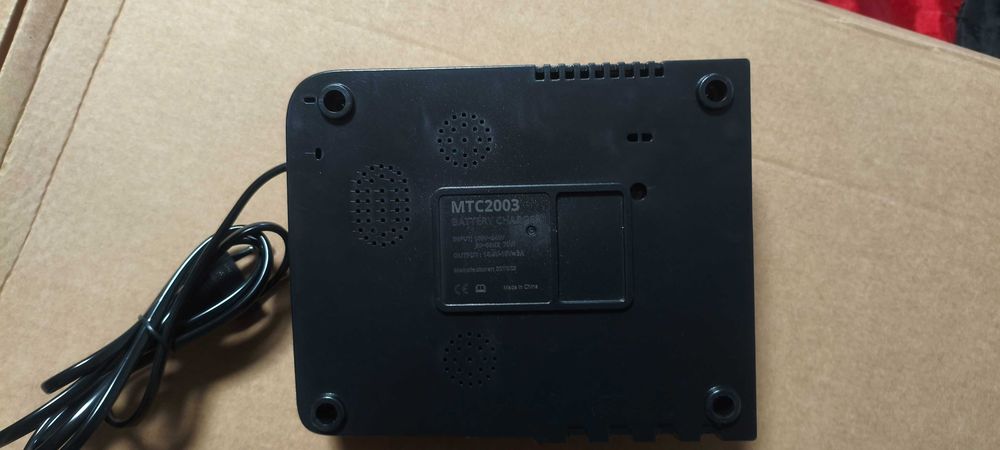 Carregador para Baterias Makita 18V – NOVO (Compatível)