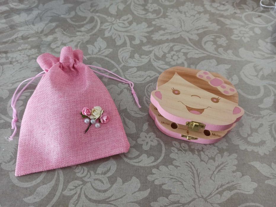 Peças decorativas para guardar os dentinhos dos bébés (menino/menina)