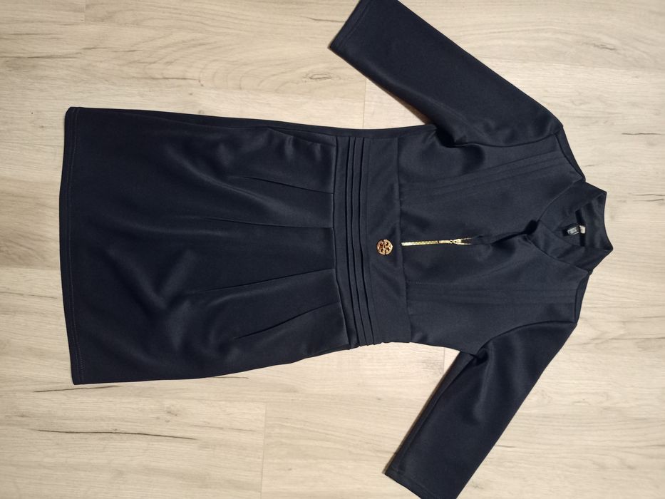 Платье размер S качество идеальное