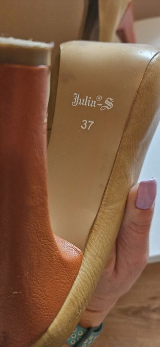 Szpilki buty na obcasie żółte