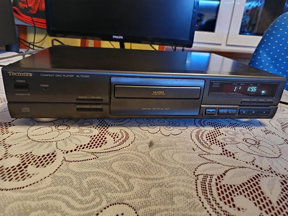 Technics SL-PG 390 Compact Disc Player