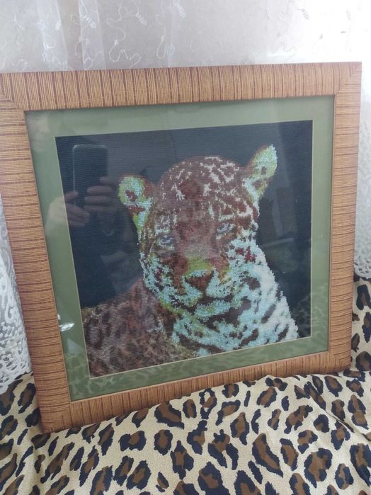 Продам картину вышитую бисером.