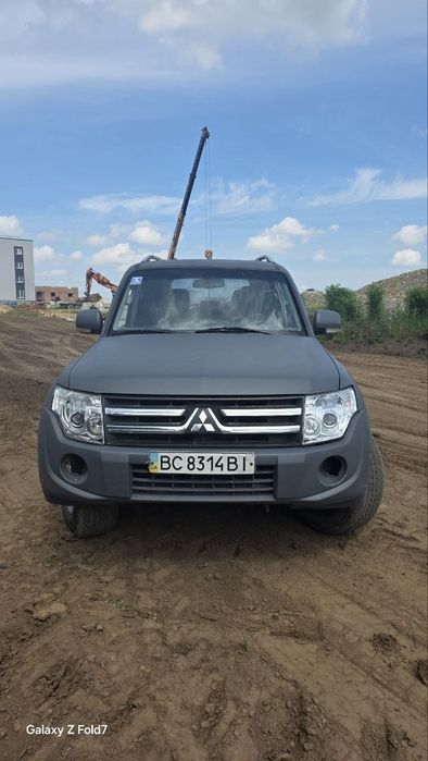 Mitsubishi Pajero Wagon 4