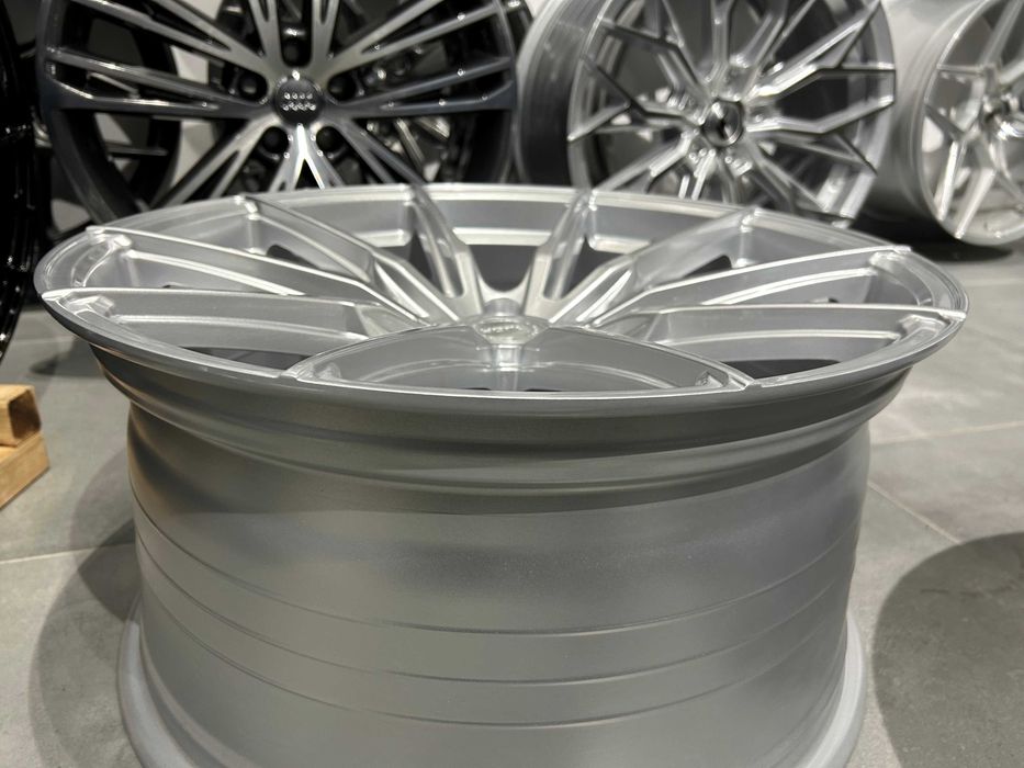 Oryginalne felgi YOTA YP4 20 5x112 9" ET25 + 10" ET35 BMW G30 G31