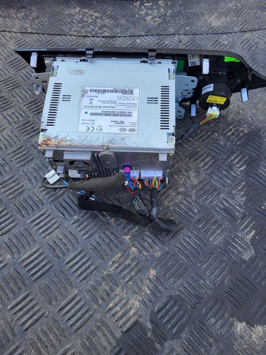 Магнітола Kia Ceed