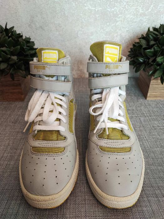 Кросівки/Puma/40 розмір
Кросівки в хорошому стані.Заміри стельки 26 см