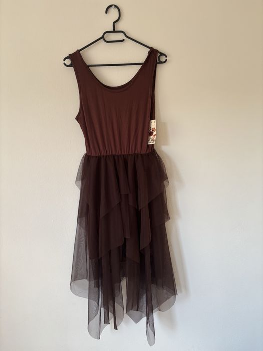 Brazowa tiulowa sukienka lub halka nowa S/M