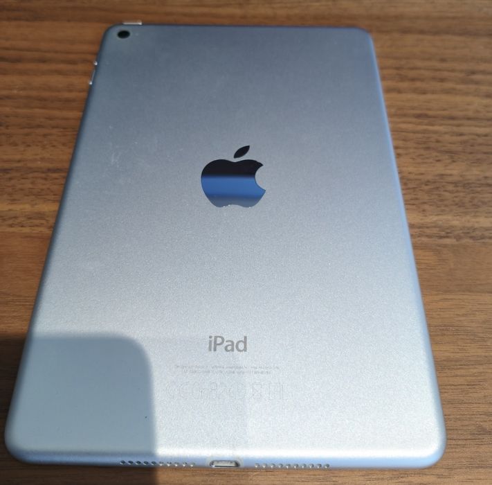 iPad mini 4 128GB