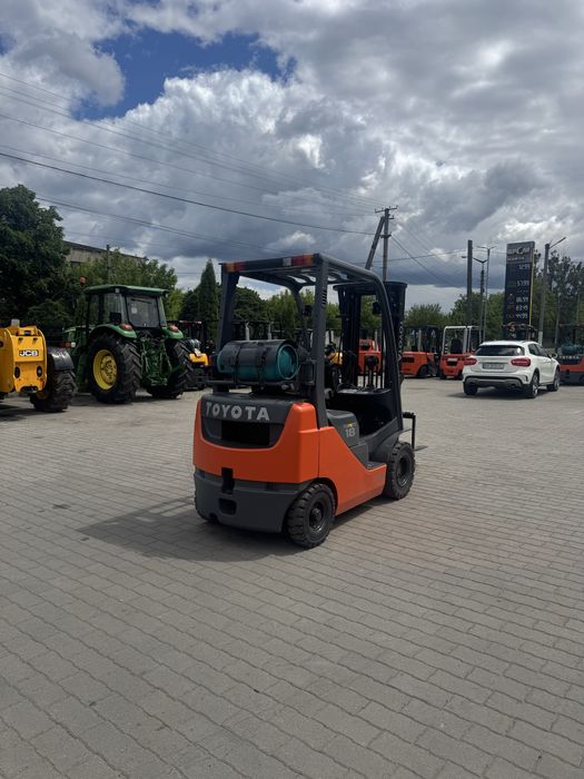 Навантажувач Toyota 8FG-18 погрузчик