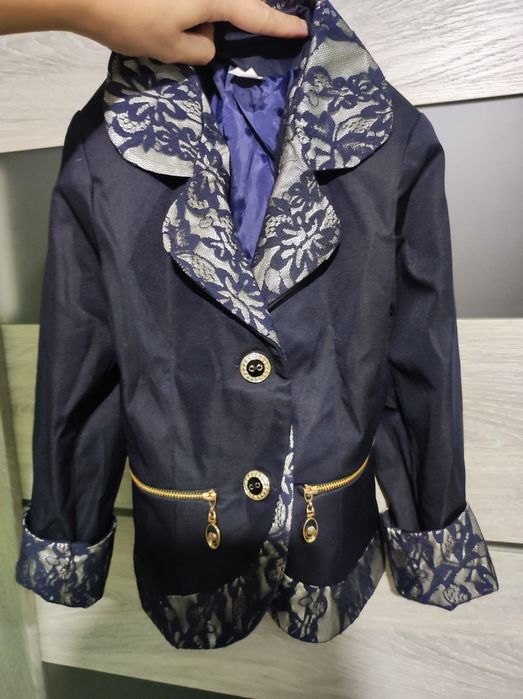 Красивый школьный пиджак тёмно-синий 110-116