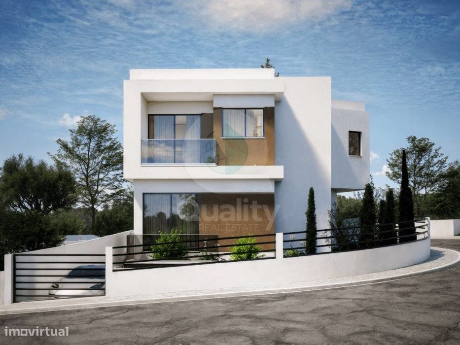 Terreno Urbano - Com projecto aprovado para moradia com piscina Ter...