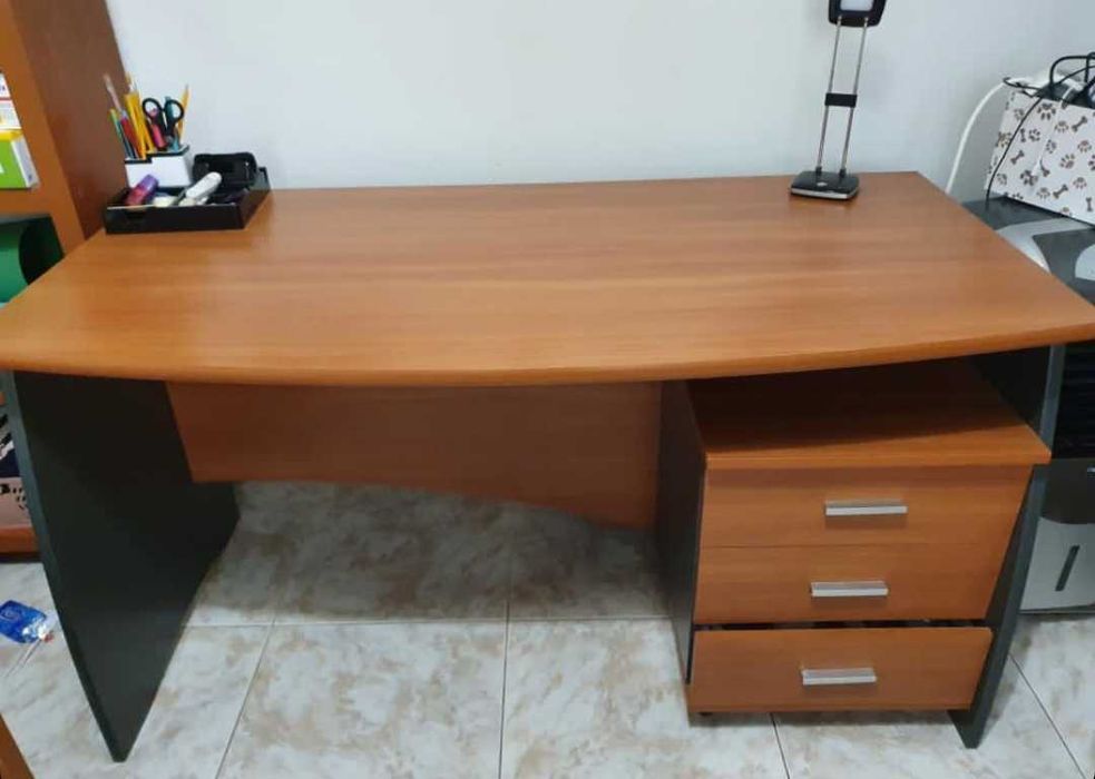 Secretária de madeira