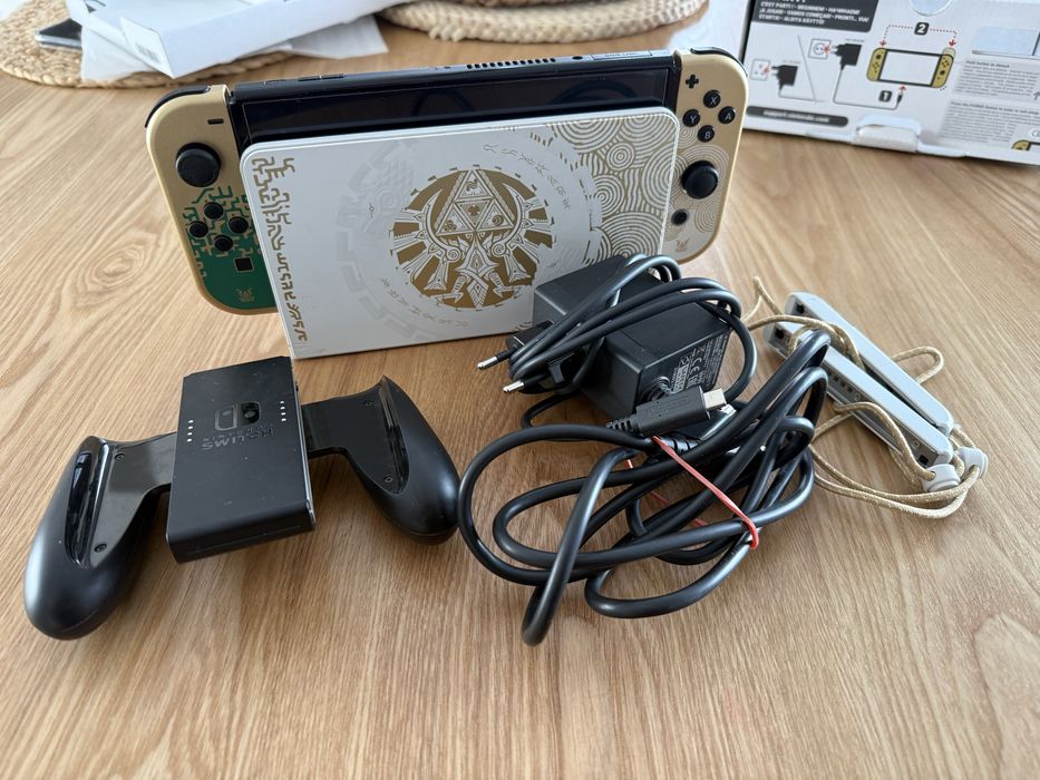 Nintendo switch oled edycja kolekcjonerska Zelda+etui+szklo