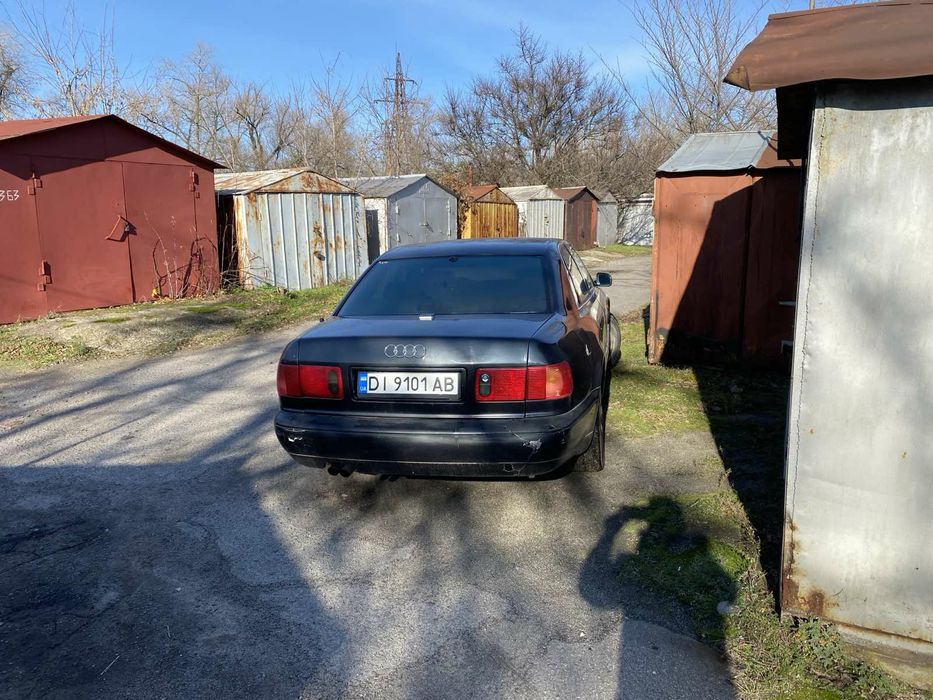 AUDI  A 8 D2  2,8 Бензин 97 гОбмен