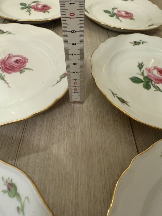 Miśnia Talerze deserowe czerwona róża