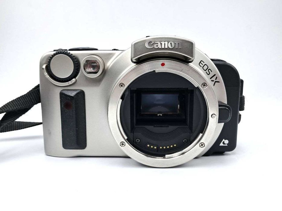 Плівкова камера Canon EOS IX