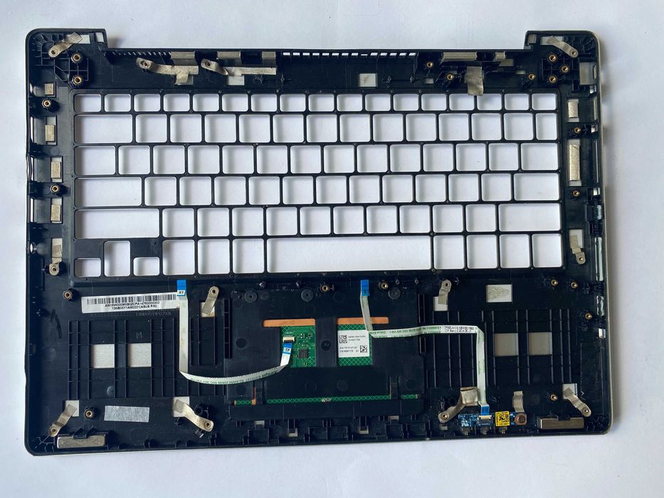 Asus Transformer Book Flip TP300L, запчастини все що на фото.