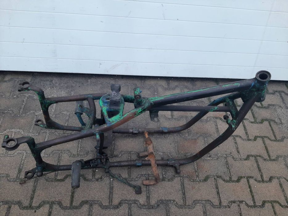 Ural m 62  rama ural złom