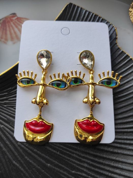 Ефектні сережки підвіски із обличчям губи ніс стиль Скіапареллі