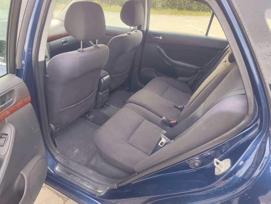 Toyota Avensis T25 2.0 D4D 2003