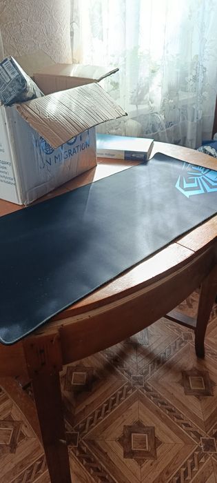 Продаю 2 коврика для мышки новые!