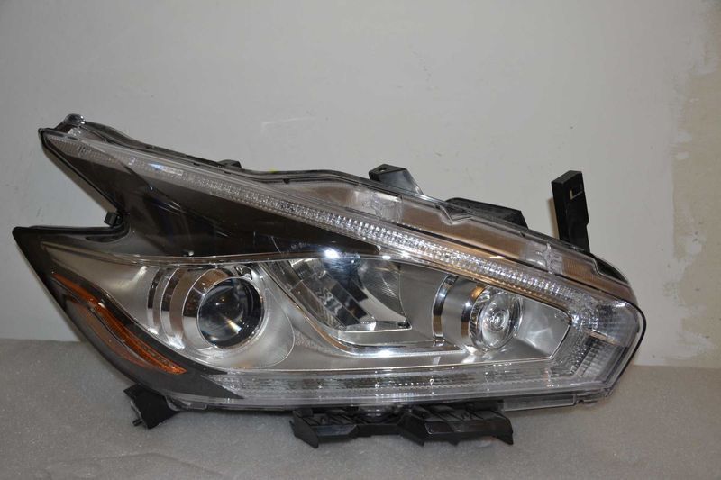 Левая фара Nissan Murano z52 platinum led 2015-2019