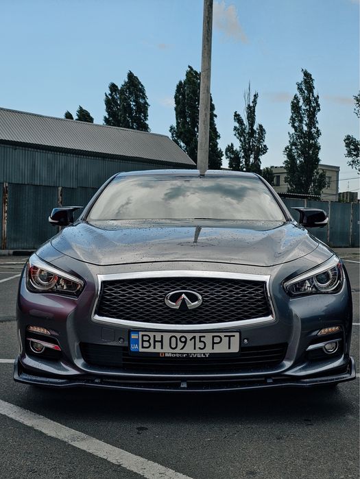 Infiniti q50 Premium 3.5 л гибрид Инфинити Hybrid