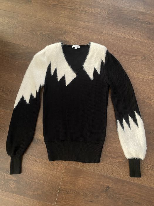 Светр жіночий розмір S