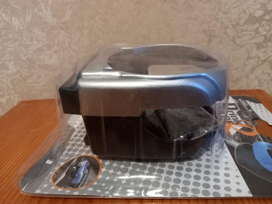 Підстаканики в авто