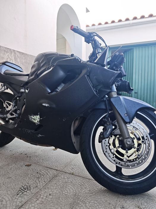 Honda CBR 600 f4i Acidentada