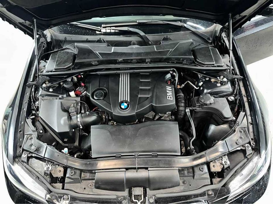 BMW 318d Touring Pack M 2010