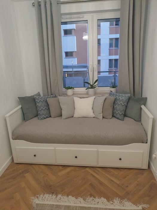 Łóżko rozkładane z szufladami IKEA Hemnes